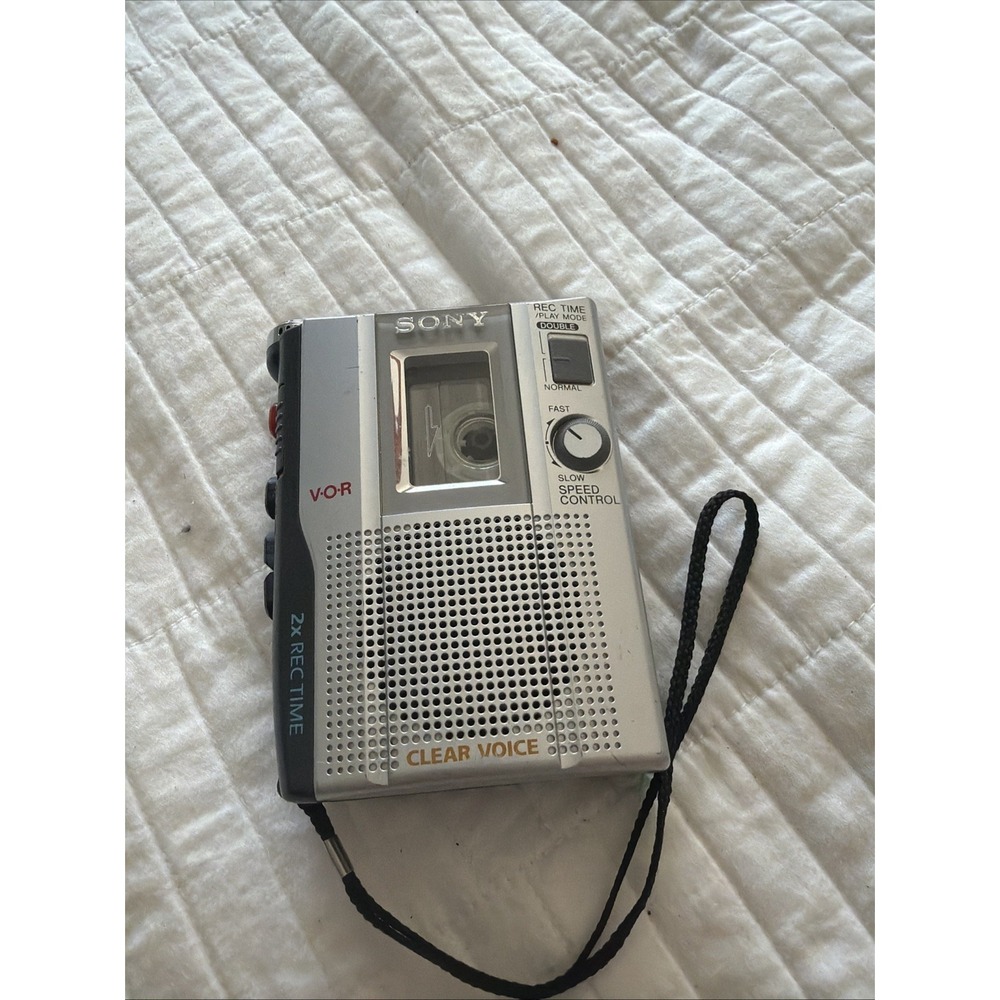 SONY TCM-200DV Handheld Cassette Voice Recorder VOR Speed Hums But Doesn't Spin - Picture 2 of 5